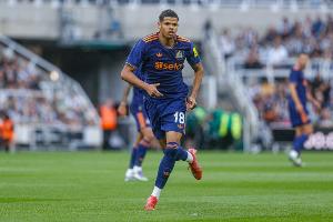 英媒：勒沃库森有意租借奥苏拉，但纽卡希望等锋线引援取得进展