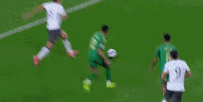 1742514456697066549.gif 国足.gif