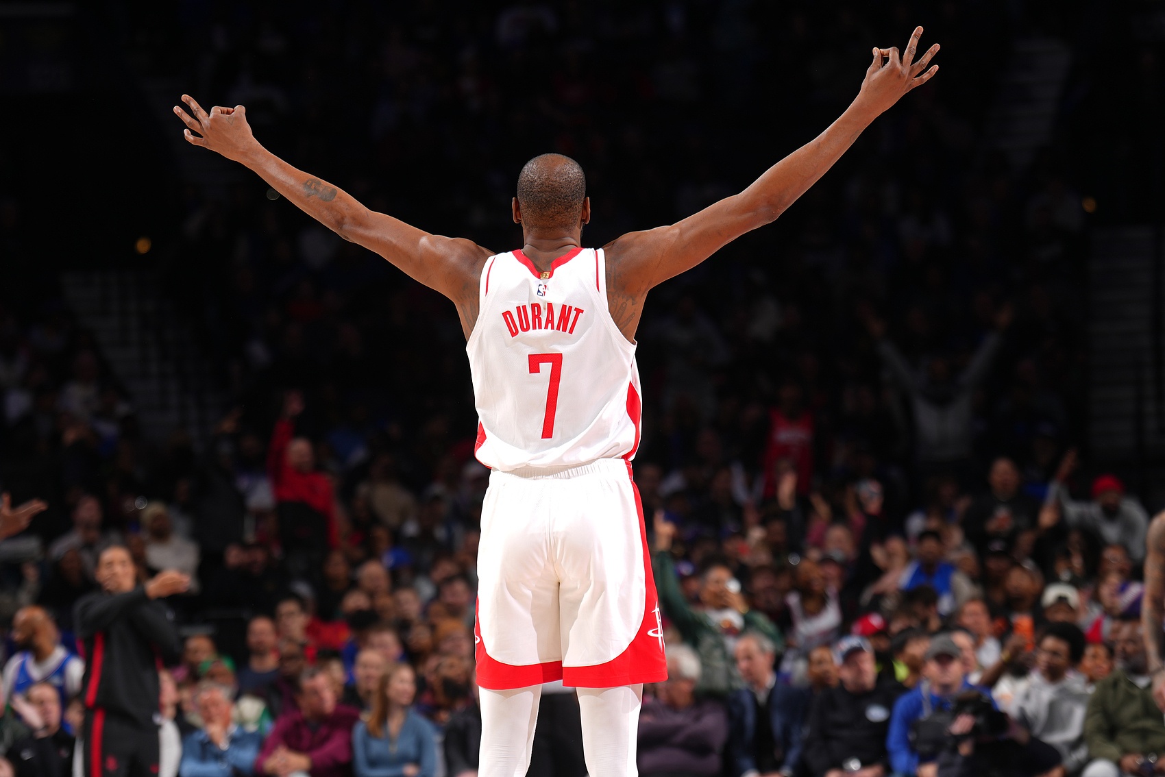 app下载-37岁的杜兰特连续3场30+ 比肩乔丹、詹姆斯、库里、卡尔·马龙